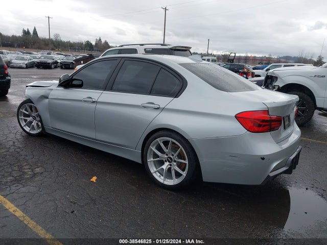 BMW 320i Xdrive 2017 WBA8A3C53HK691577 Image 3
