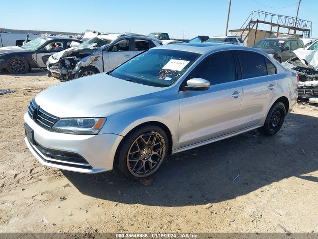 3VWLA7AJ2FM204358 Volkswagen Jetta 2.0l Tdi Se