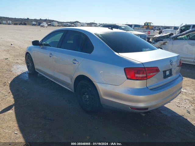 3VWLA7AJ2FM204358 Volkswagen Jetta 2.0l Tdi Se