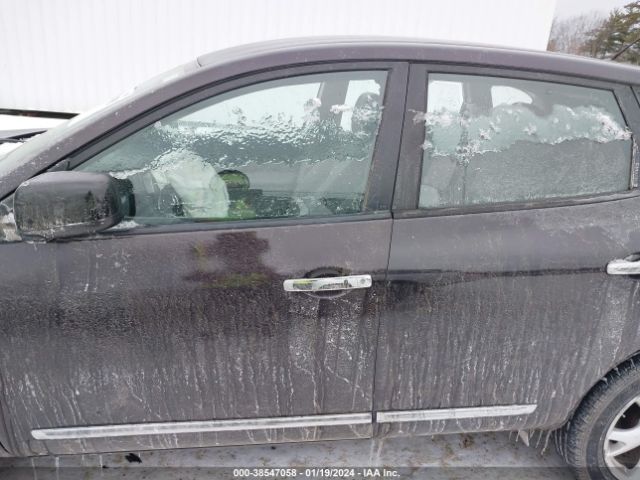 JN8AS5MVXEW700375 Nissan Rogue Select S