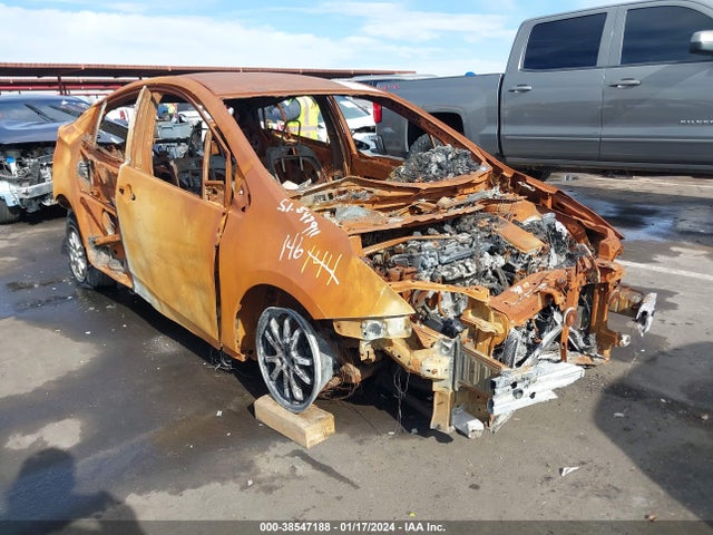 Toyota Prius Two 2017 JTDKBRFU7H3038725 Image 1