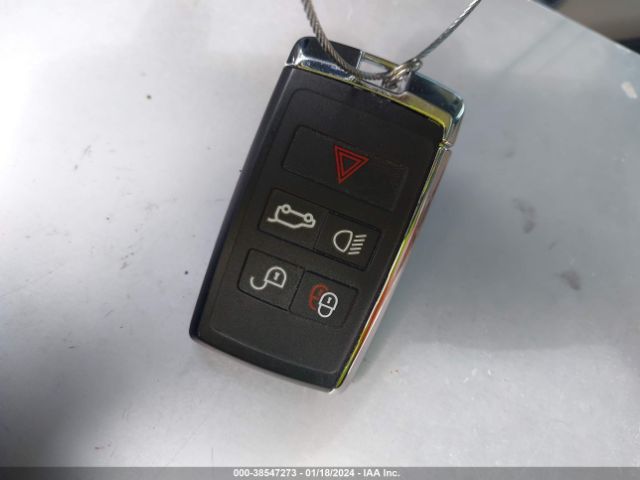 SALEJ7EX1R2256109 Land Rover Defender 110 P300