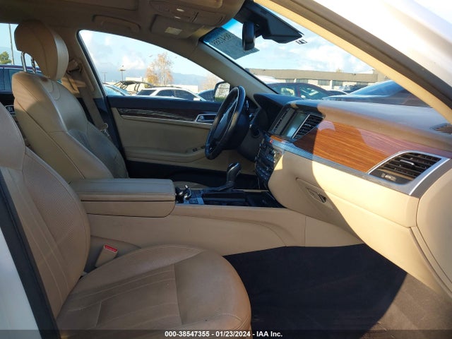 Genesis G80 3.8 2017 KMHGN4JE6HU175712 Image 5