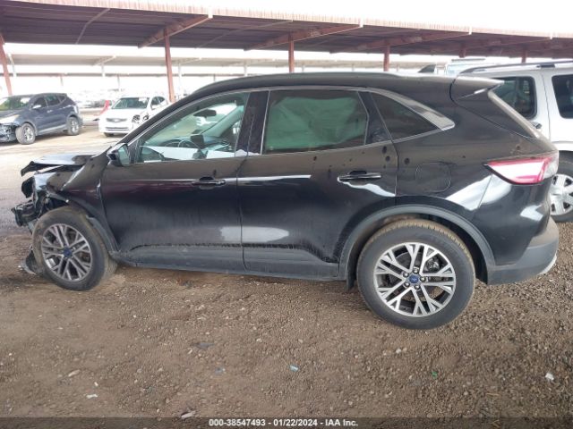 1FMCU9CZ3MUA31057 Ford Escape Sel Hybrid