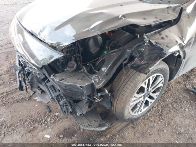 1FMCU9CZ3MUA31057 Ford Escape Sel Hybrid