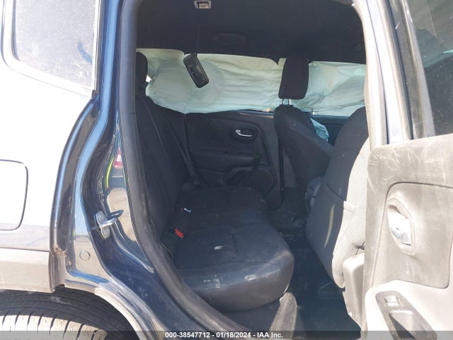 ZACNJDE18NPN81161 Jeep Renegade Altitude 4x4