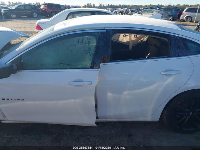 Chevrolet MALIBU LT 2018 1G1ZD5ST6JF162741 Image 13