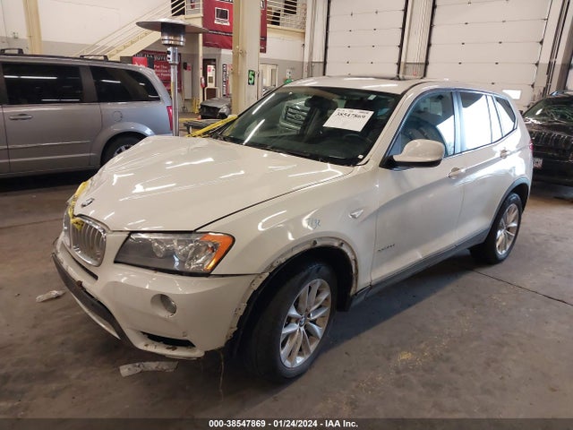 BMW X3 Xdrive28i 2014 5UXWX9C51E0D36220 Image 2