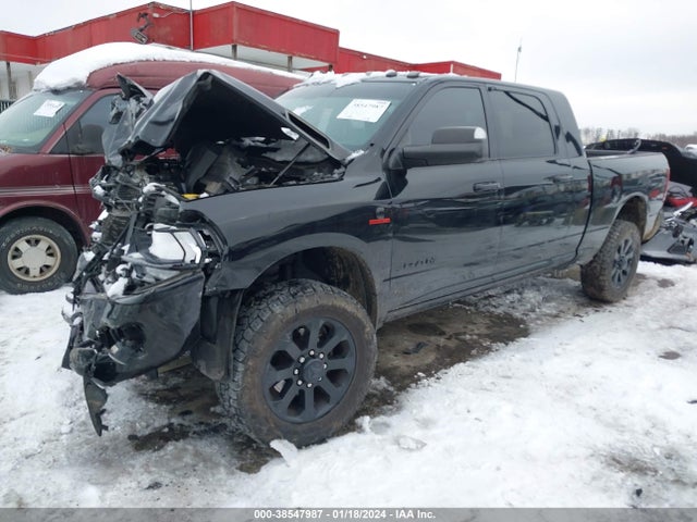 RAM 2500 Big Horn Mega Cab 4x4 6'4 Box 2019 3C6UR5ML4KG623376 Image 2