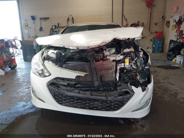 Hyundai SONATA HYBRID 2015 KMHEC4A41FA127540 Image 12