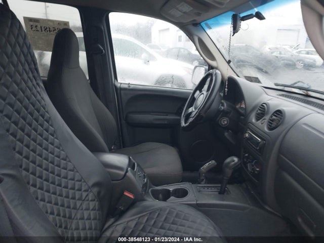 2003 JEEP LIBERTY SPORT VIN: 1J4GL48KX3W706357