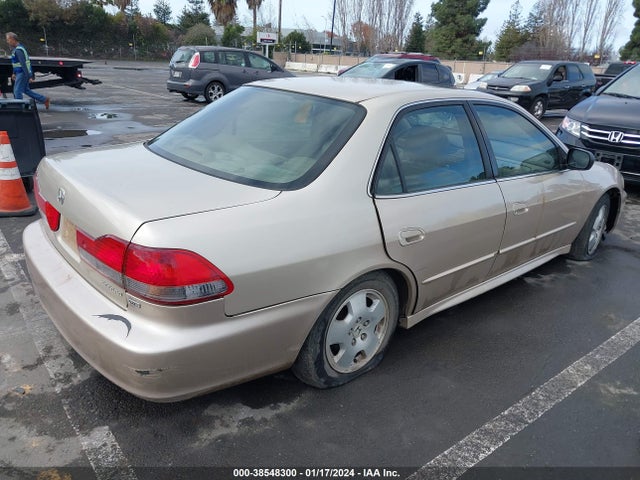 2001 HONDA ACCORD 3.0 EX VIN: 1HGCG16531A011248