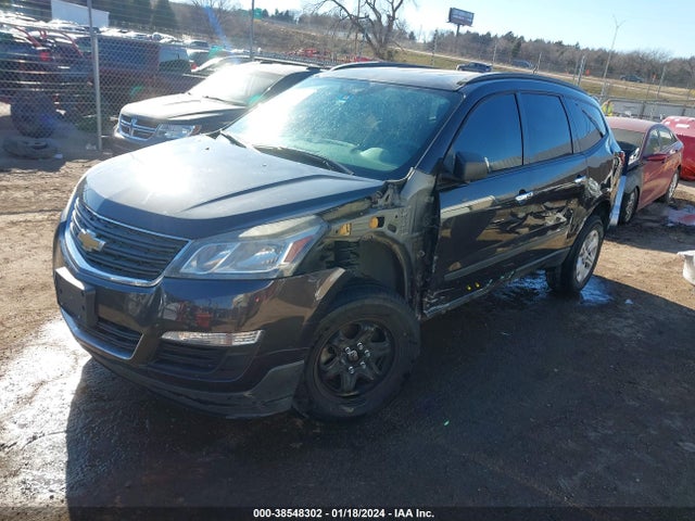 Chevrolet Traverse Ls 2015 1GNKRFED4FJ302981 Image 2
