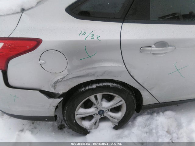 2014 FORD FOCUS SE VIN: 1FADP3F26EL459617