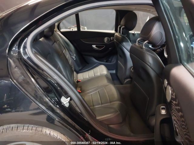 55SWF4KB1FU070792 Mercedes-Benz C 300 4matic/luxury 4matic/sport 4matic