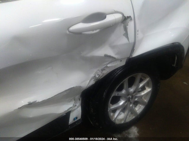 1C4PJMLB8JD502118 Jeep Cherokee Latitude Plus 4x4