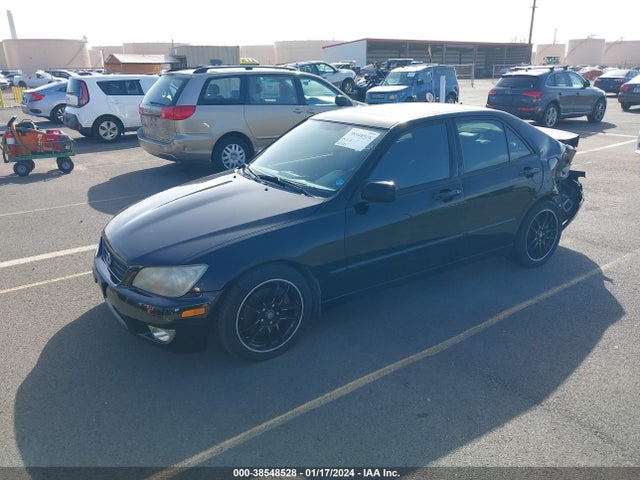 2002 LEXUS IS 300 BASE W/5-SPEED AUTO VIN: JTHBD192020058053
