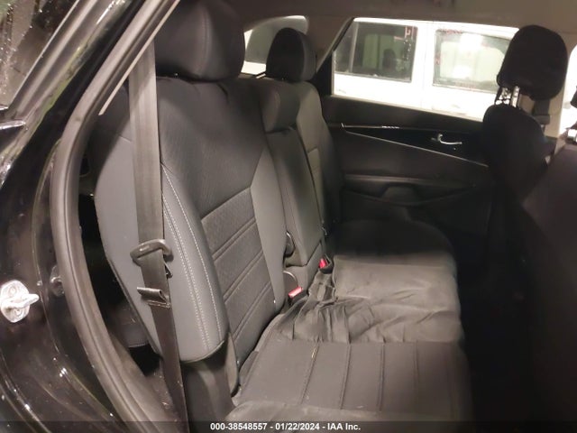 2017 KIA SORENTO 3.3L LX VIN: 5XYPGDA54HG337076