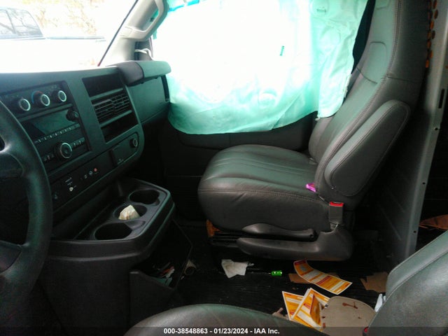 Chevrolet Express 2500 Work Van 2019 1GCWGAFP1K1338634 Image 8