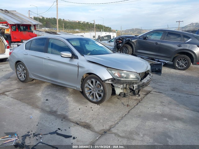 2015 1HGCR2F56FA203089 main image