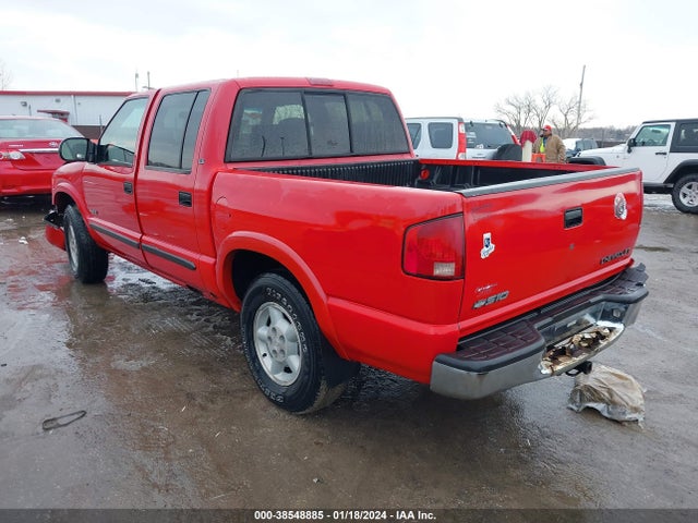 2002 CHEVROLET S-10 LS VIN: 1GCDT13WX2K138988