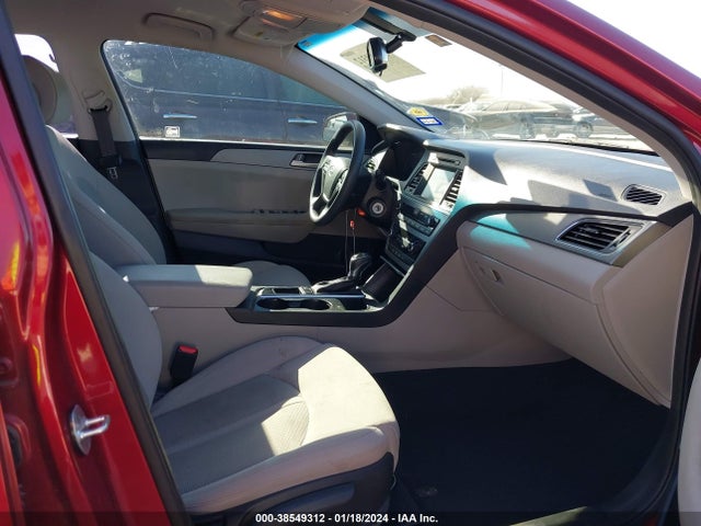 2016 HYUNDAI SONATA SE VIN: 5NPE24AFXGH427449