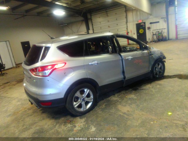 1FMCU0GX9EUC90447 Ford ESCAPE SE