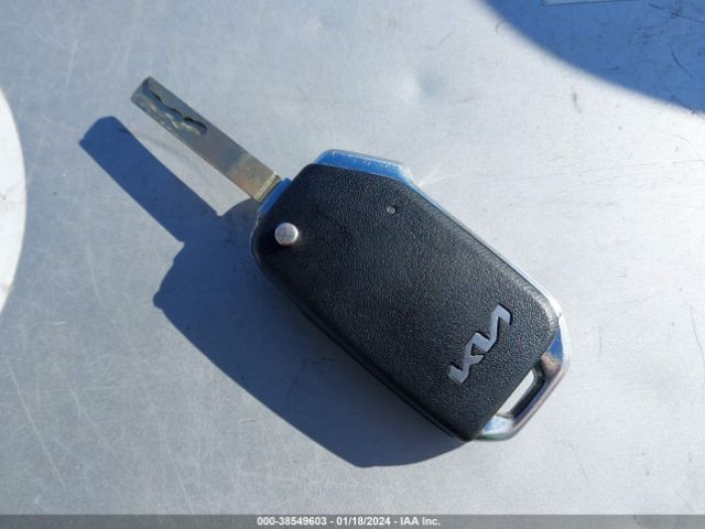 KNDJ23AU3N7821836 KIA SOUL LX