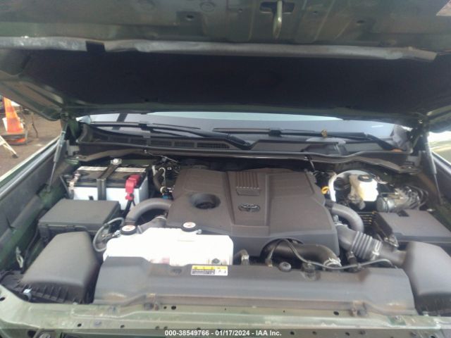 5TFLA5DA3NX051081 Toyota Tundra Sr5
