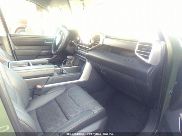 5TFLA5DA3NX051081 Toyota Tundra Sr5