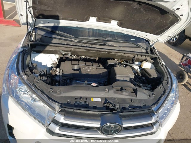 Toyota Highlander Le 2019 5TDZARFH4KS058389 Image 10