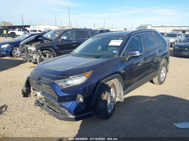 Toyota Rav4 Xle 2021 2T3W1RFV3MW155349 Image 2