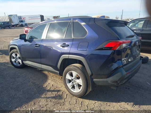 Toyota Rav4 Xle 2021 2T3W1RFV3MW155349 Image 3