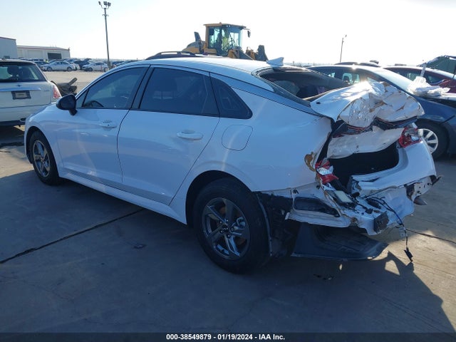 KIA K5 LXS 2023 5XXG14J29PG210799 Image 3