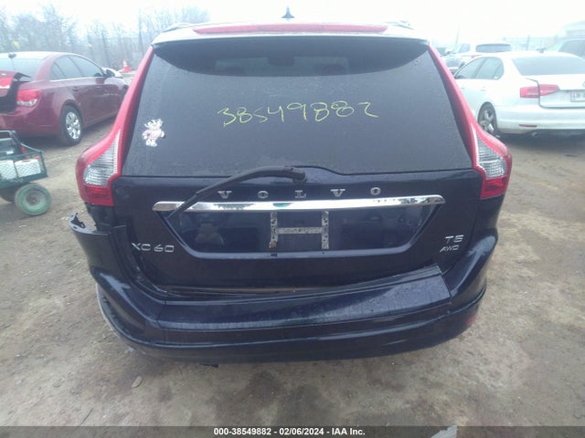Volvo Xc60 T5 Premier 2016 YV4612RK7G2849061 Image 16