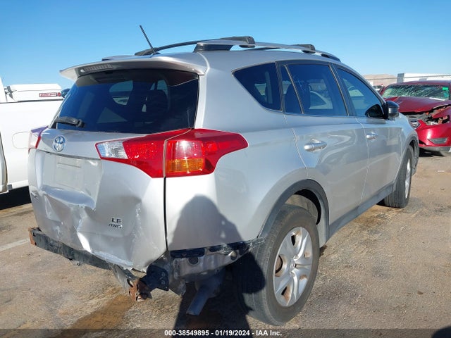 Toyota RAV4 LE 2015 JTMBFREV0FJ049492 Image 4