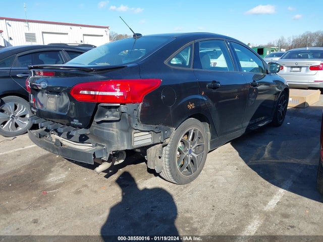 2015 FORD FOCUS SE VIN: 1FADP3F23FL321535