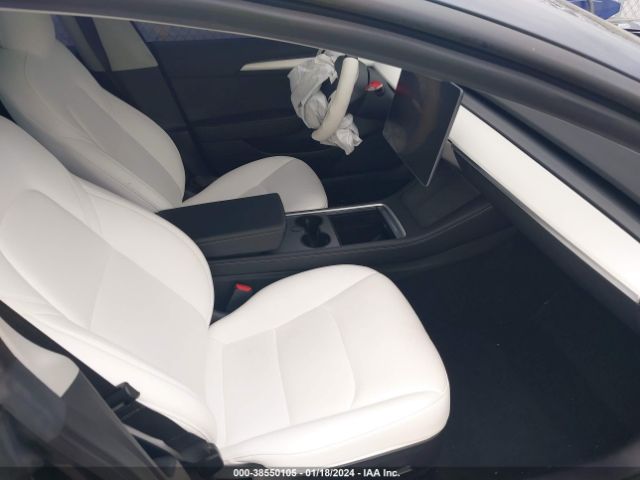 2022 TESLA MODEL 3 5YJ3E1EB7NF306684 Photo 4