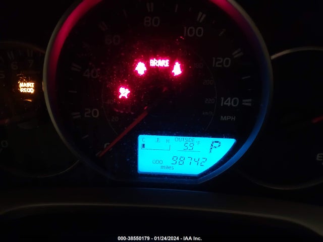 Toyota RAV4 LE 2016 JTMBFREV2GD184893 Image 16