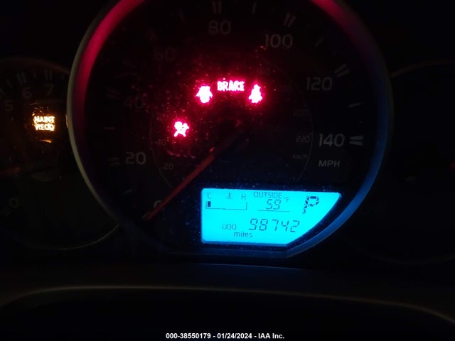Toyota RAV4 LE 2016 JTMBFREV2GD184893 Image 7