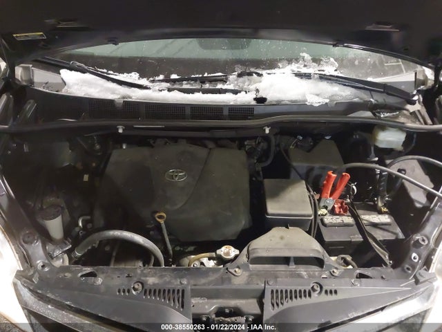 2019 TOYOTA SIENNA LE 8 PASSENGER VIN: 5TDKZ3DC0KS996243