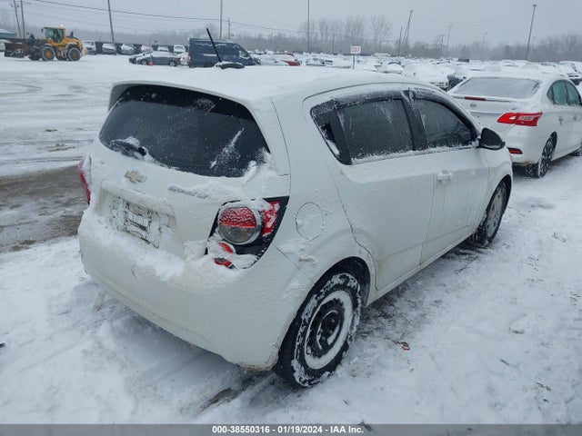 Chevrolet Sonic Lt Auto 2015 1G1JC6SH5F4144297 Image 4