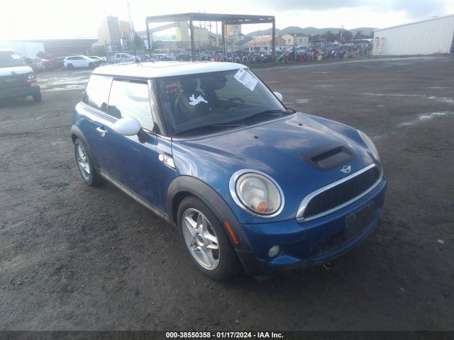 2008 MINI COOPER S WMWMF73518TV34972 Photo 0