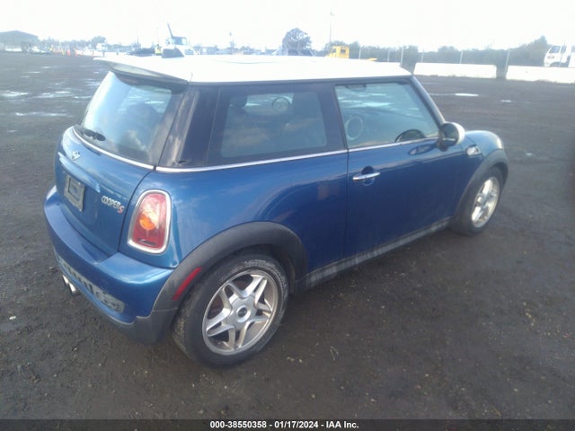 2008 MINI COOPER S WMWMF73518TV34972 Photo 3