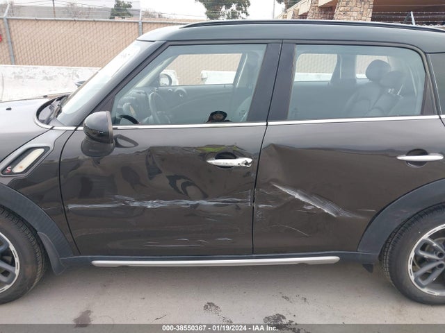 2016 MINI COUNTRYMAN WMWZC5C52GWU01315 Photo 5