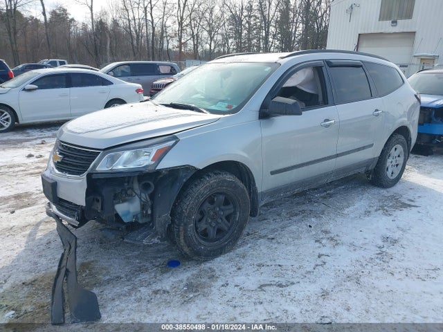 Chevrolet Traverse Ls 2017 1GNKVFKD7HJ331717 Image 2