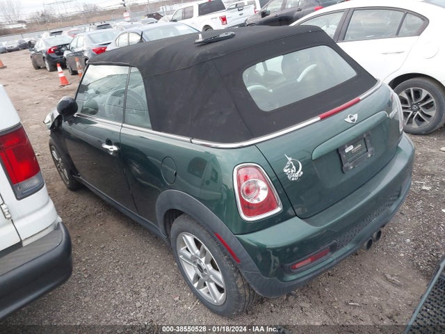 2013 MINI CONVERTIBLE WMWZP3C57DT705536 Photo 2