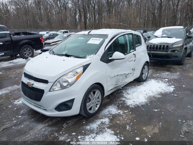 Chevrolet Spark 1lt Cvt 2015 KL8CD6S97FC715700 Image 2