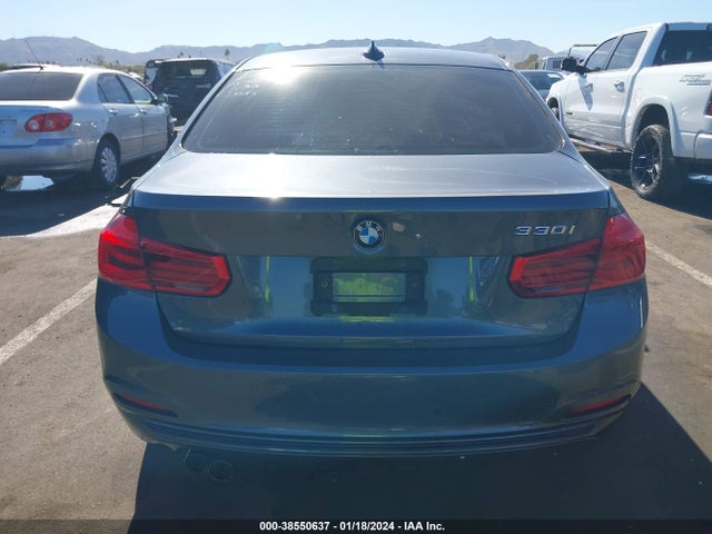 BMW 330I 2018 WBA8B9C58JEE82858 Image 17