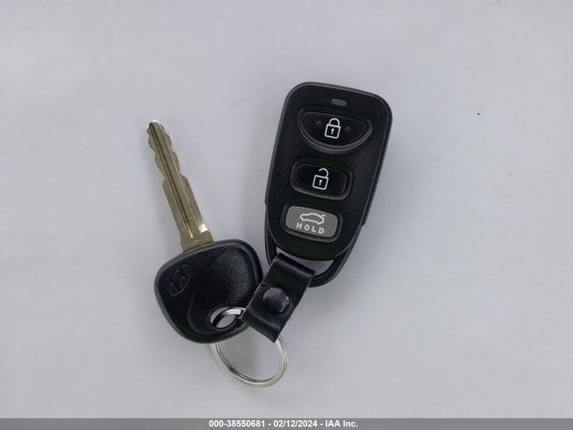 Hyundai ELANTRA SE 2018 5NPD74LF2JH259405 Image 11